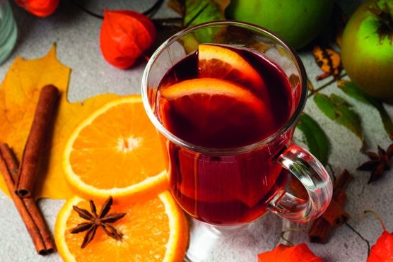 A smoking bishop with oranges and cinnamon