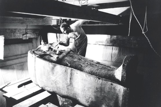 Archaeologist Howard Carter opens the coffin of Tutankhamun. (Photo by Time Life Pictures/Mansell/The LIFE Picture Collection/Getty Images)