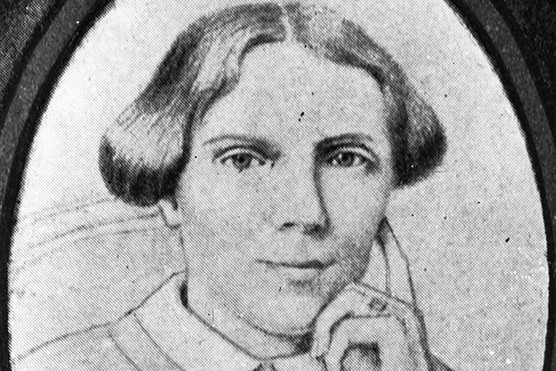 Elizabeth Blackwell, the first woman to receive a medical degree in the US
