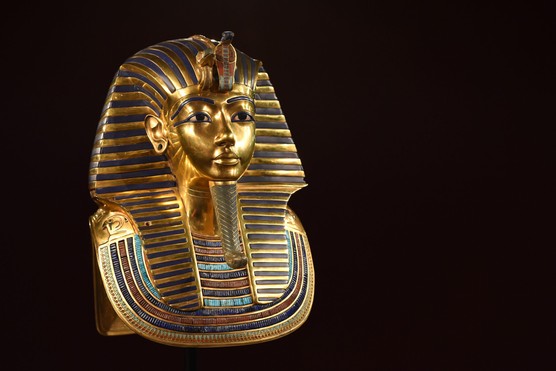 Tutankhamun death mask